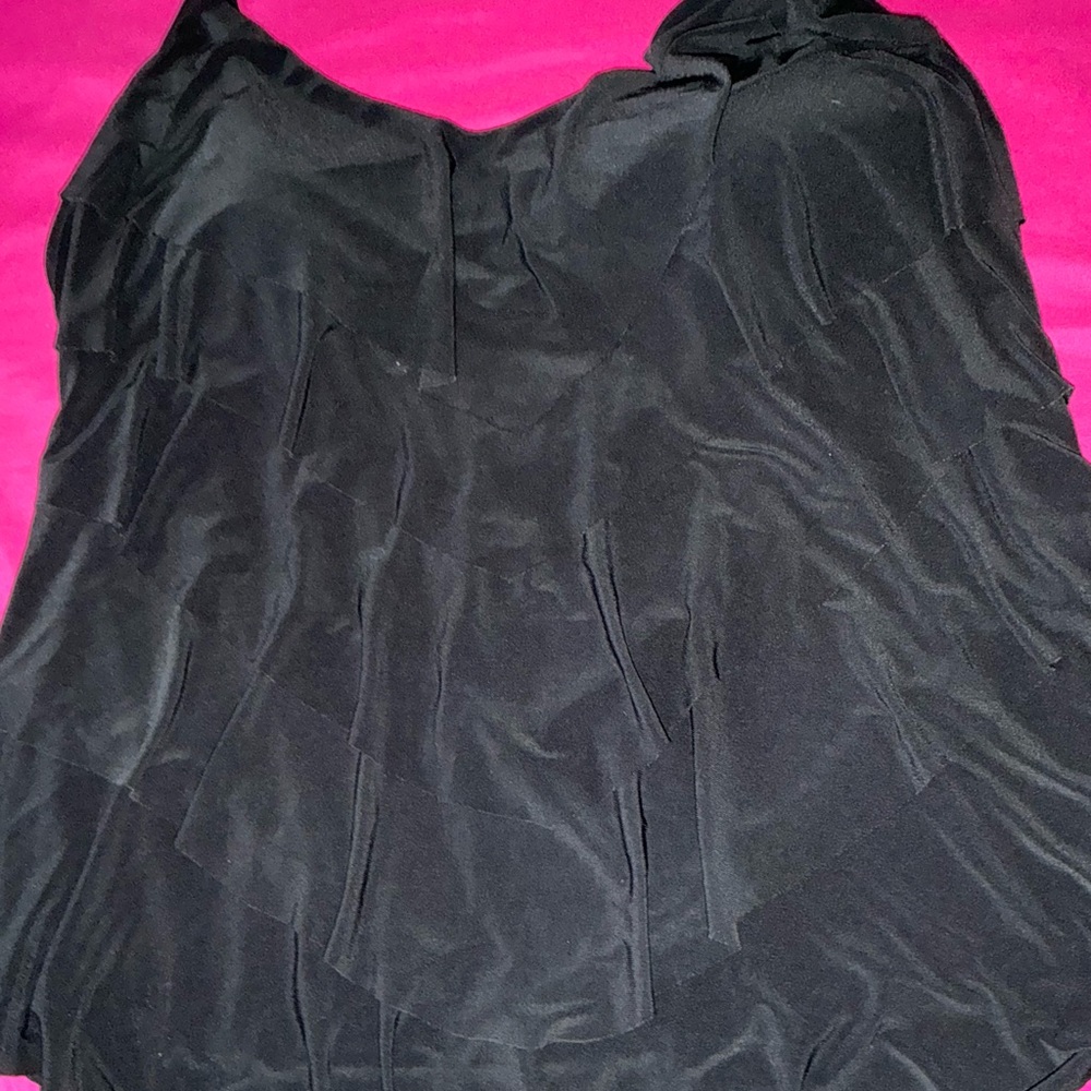 TrimShaper Black 2 pc. Tankini/Swimsuit ~ Like New
Size 18